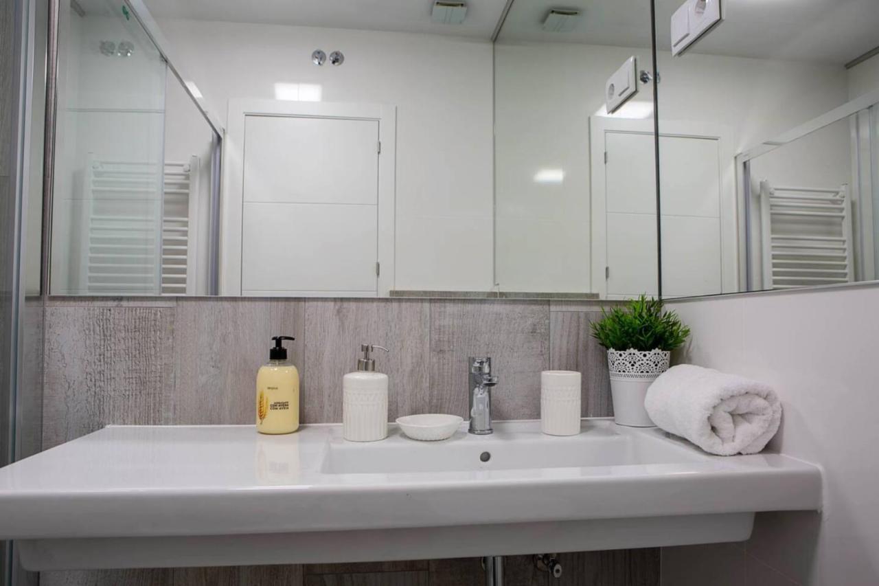 Cozy 2Bed2Bath&Patio W Bedbath In Mdrd'S Center Apartment มาดริด ภายนอก รูปภาพ